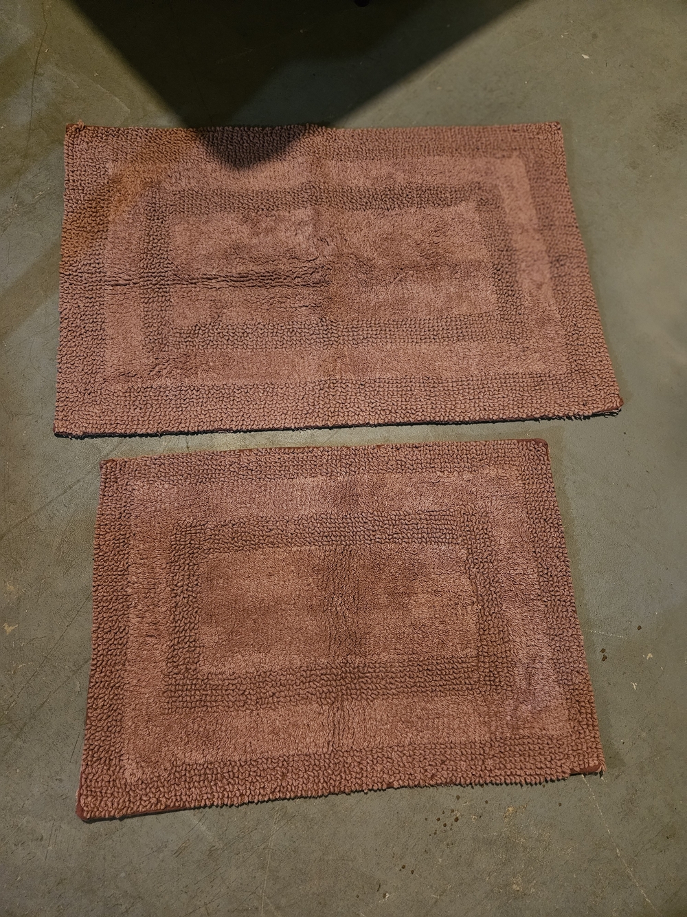 Shower Curtain With Rugs - Picture 2 of 2
